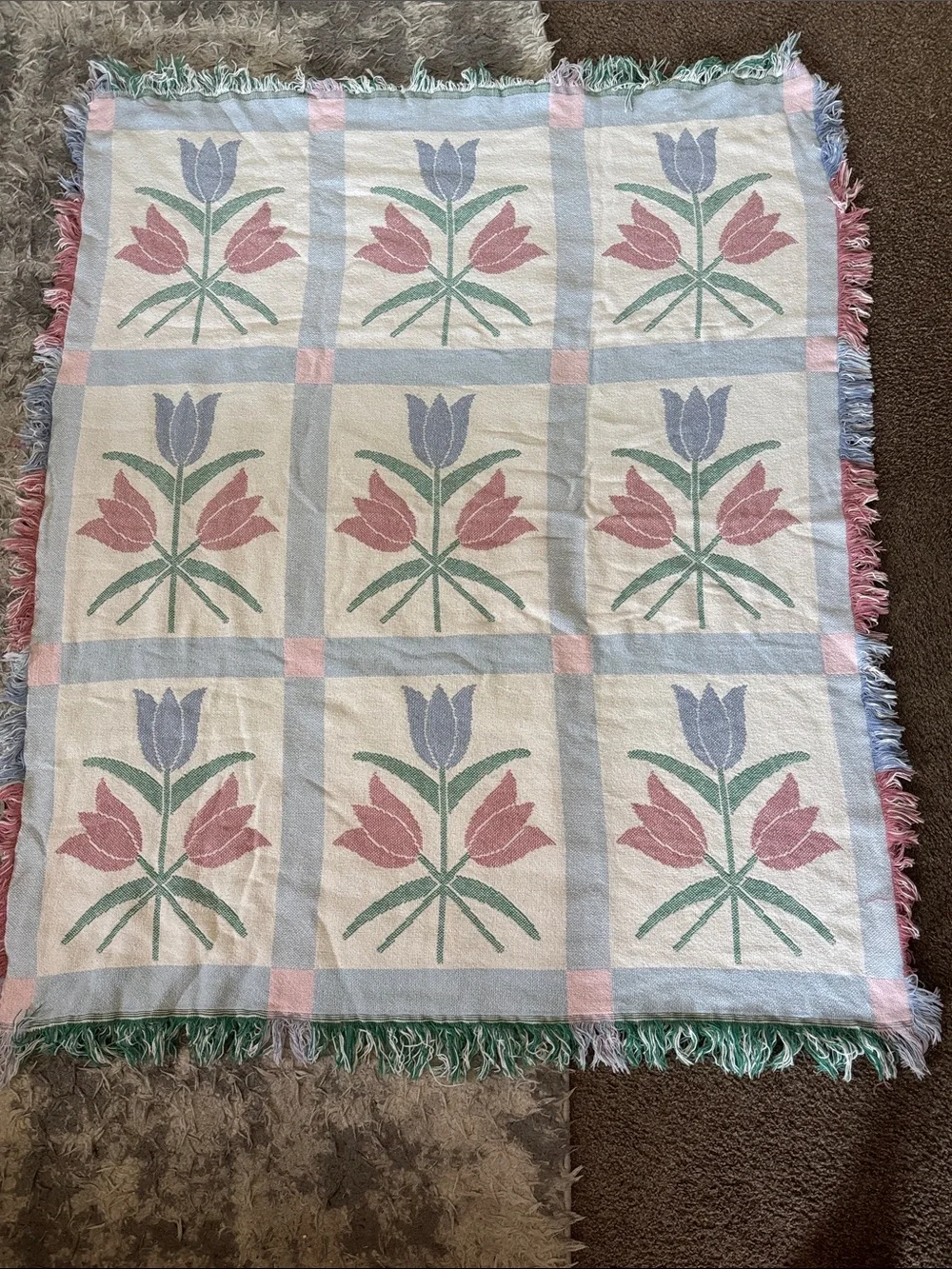 Floral Tulip Tapestry Throw Blanket